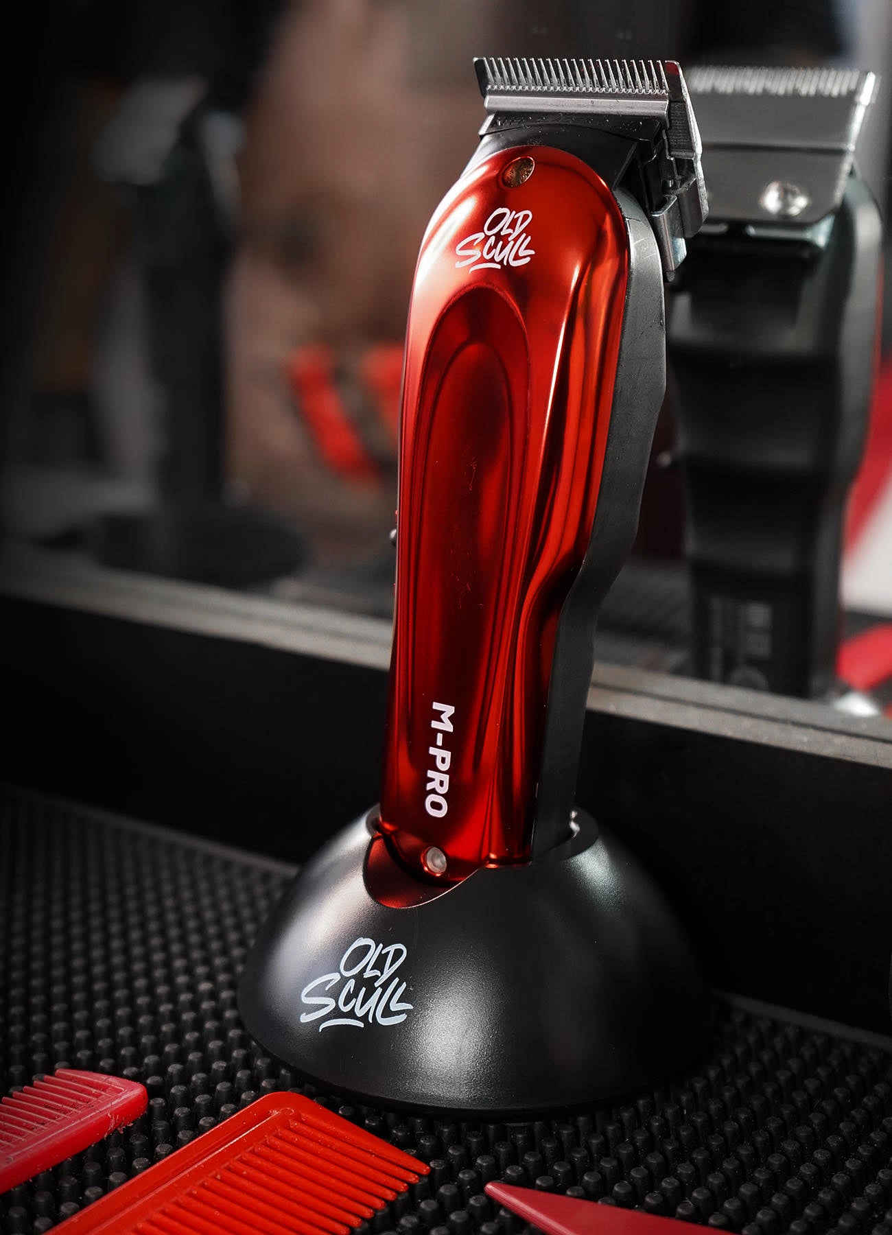 M Pro red